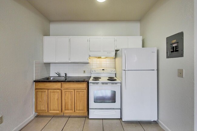 Building Photo - 1707 36th Ave