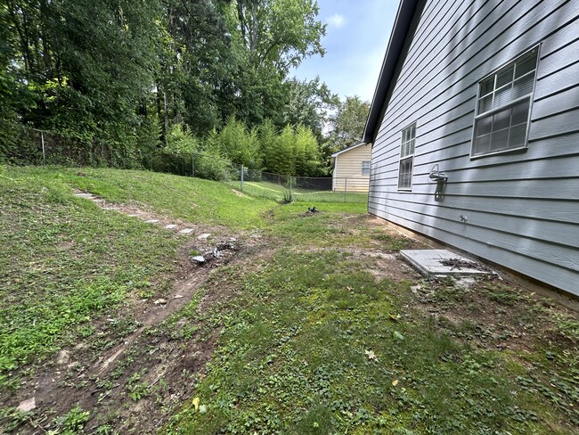 Building Photo - 8047 Fieldstream Way
