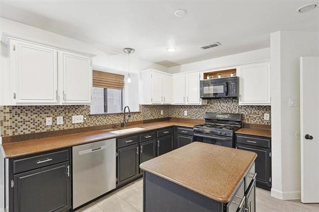 Building Photo - 7309 Aberdeen Dr