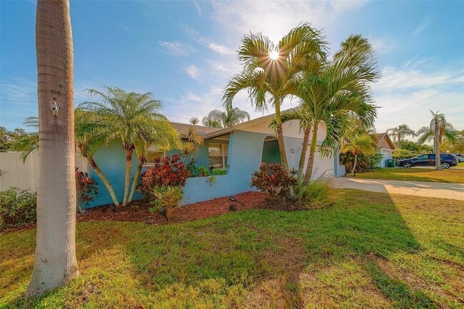 Building Photo - 10451 119th St