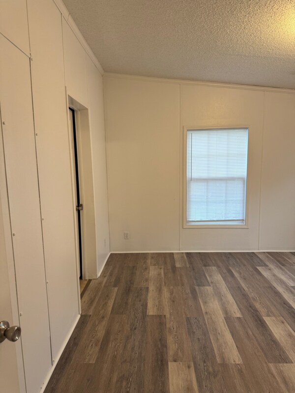 Building Photo - 407 N Ireland St