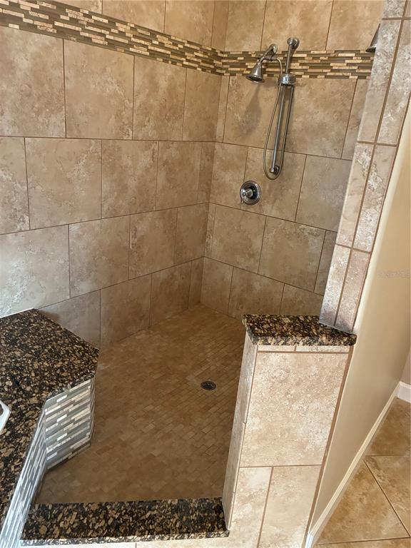 Building Photo - 41515 Silver Dr