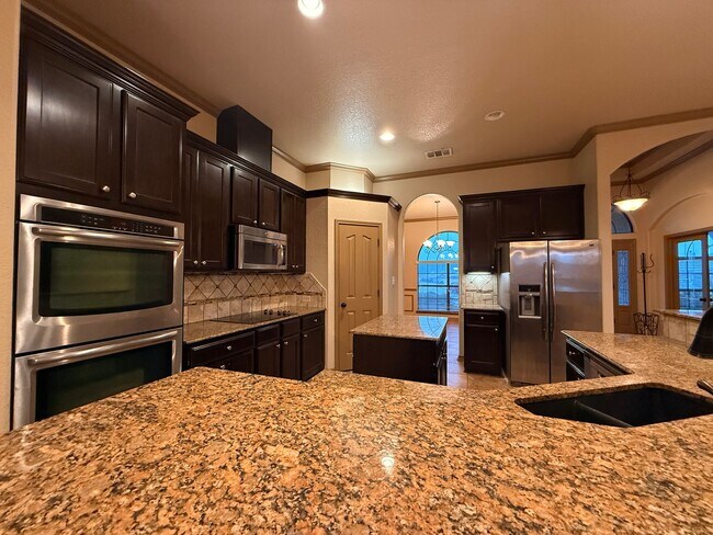 Building Photo - Purser Crossing's Finest