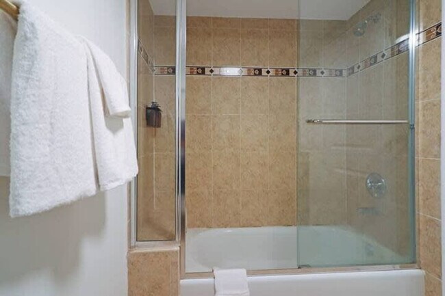 Building Photo - 225 179th Dr