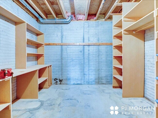 Building Photo - 10027 S 171st St