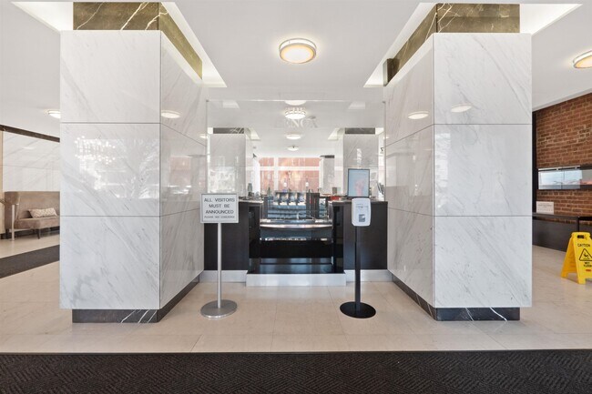 Building Photo - 500 Central Ave