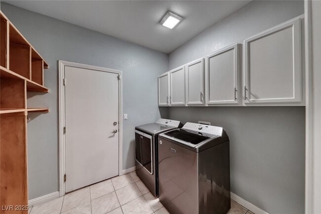 Building Photo - 1002 Prestige Meadows Pl