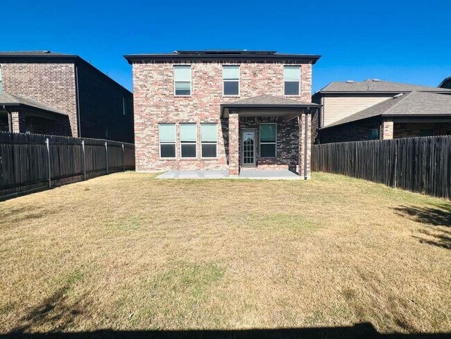 Building Photo - 2013 Ebony Dove St