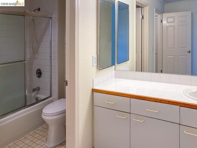 Building Photo - 1301 Quarry Ct