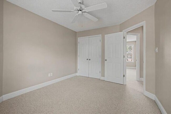 Building Photo - 2 Story Garden Killearn Home