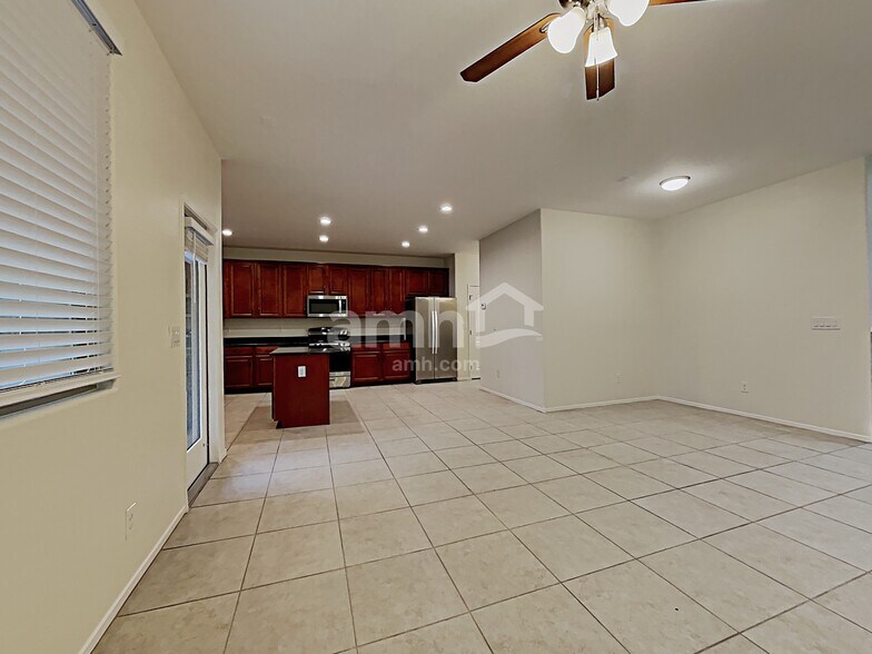 Building Photo - 7700 Flowering Quince Dr