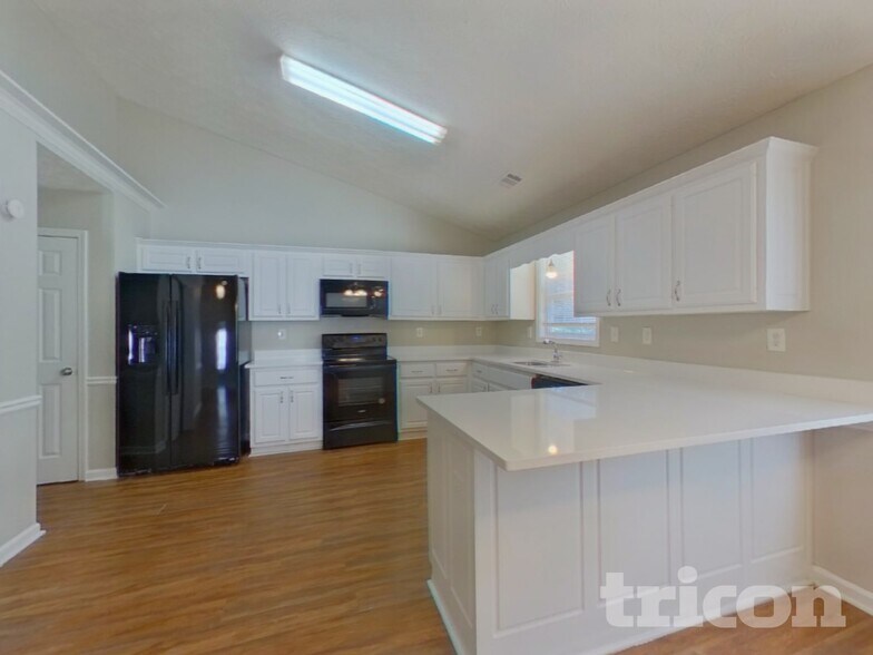 Building Photo - 255 Butler Bridge Cir