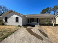 Building Photo - Renovated 2 Bedroom 2 Bath Home for Rent!!