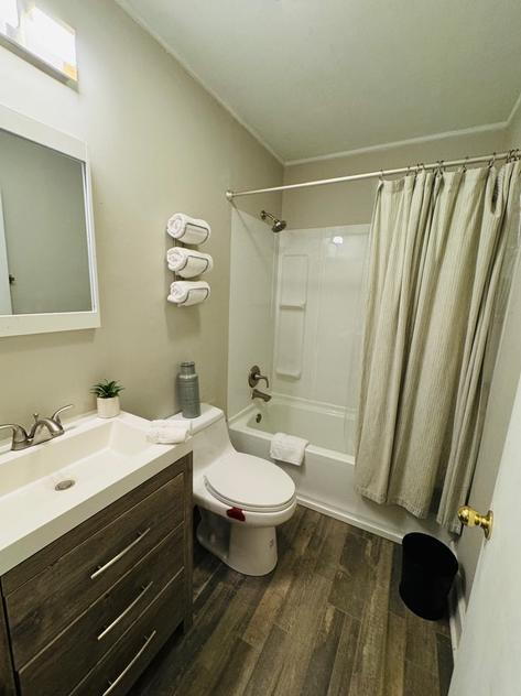 Building Photo - Near Wake Forest University 4 bedroom!