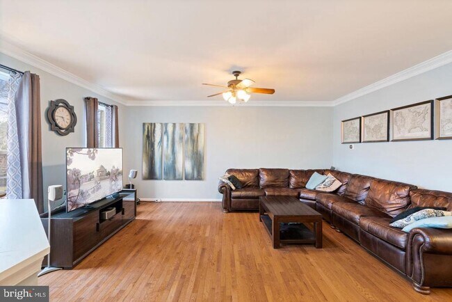 Building Photo - 26147 Lands End Dr