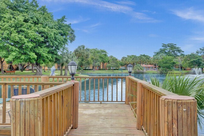 Building Photo - 3 BED/2BATH