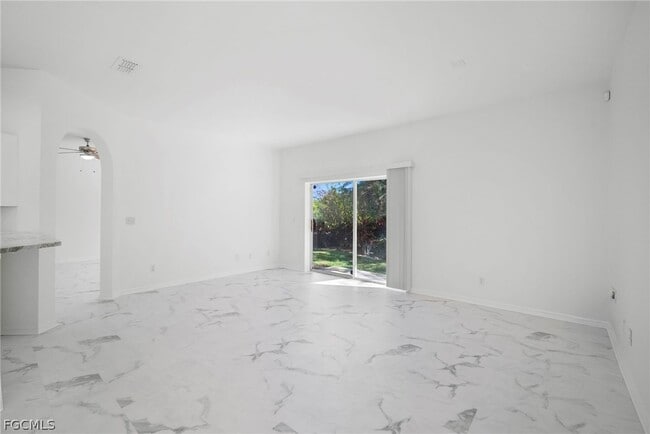 Building Photo - 21768 Brixham Run Loop