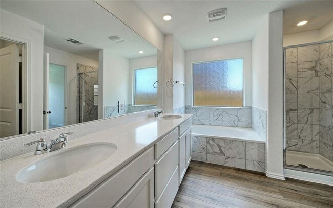 Building Photo - 108 Montego St