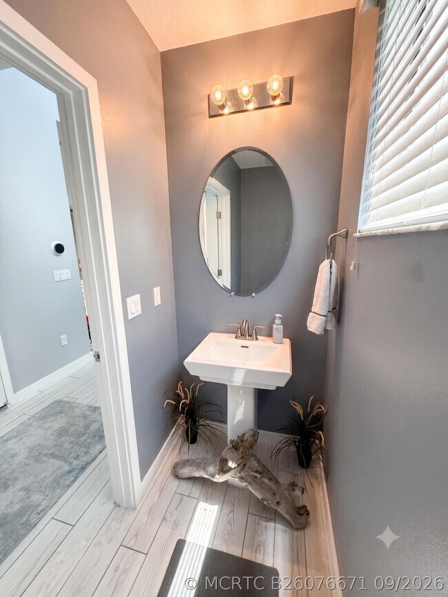 Building Photo - 8798 Antarus Dr