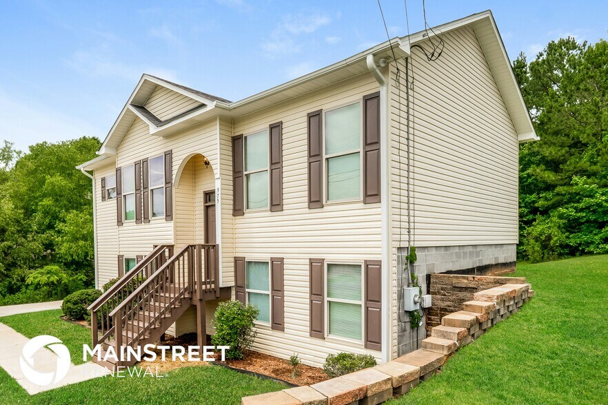Building Photo - 975 Moonlite Dr