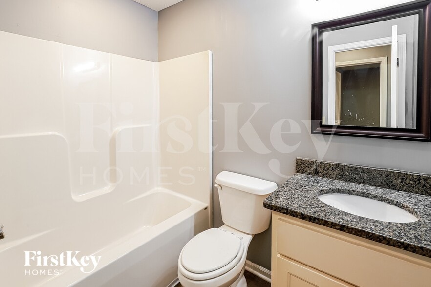 Building Photo - 5110 N Bellaire Ave