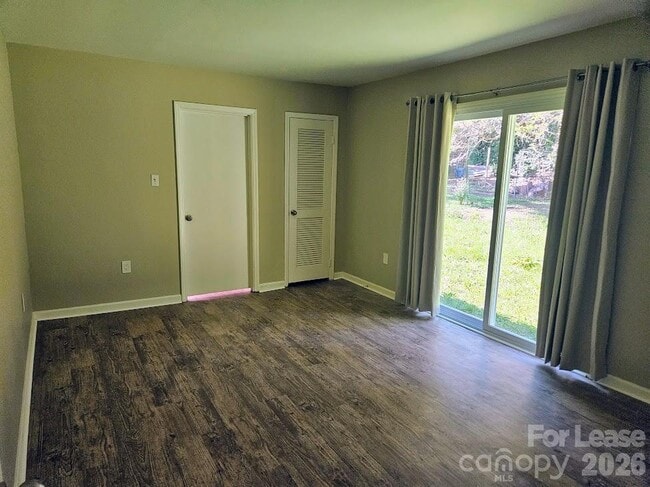 Building Photo - 6815 Water Mill Ct