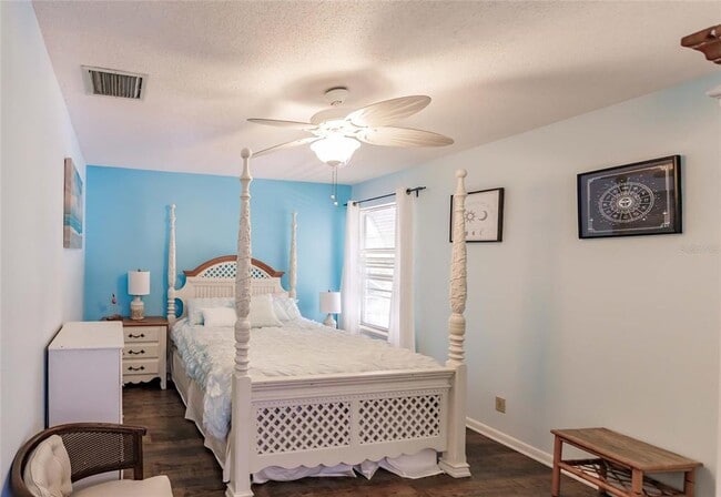 Building Photo - 6061 E Peppertree Way