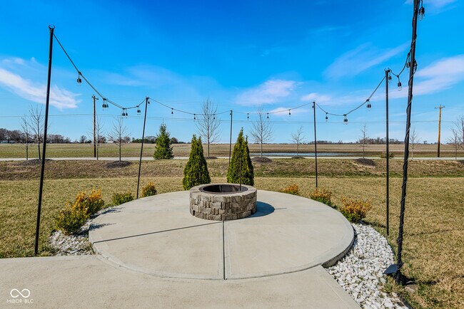 Building Photo - 144 Bluestem Ln