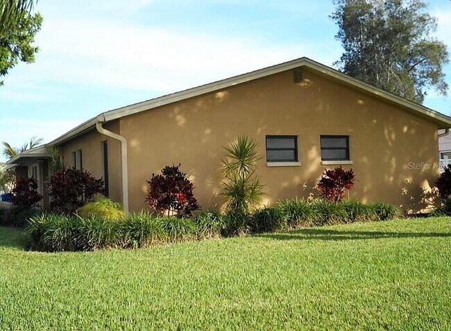 Building Photo - 3BR/3 Bath Rental or Rent-to-Own Home!