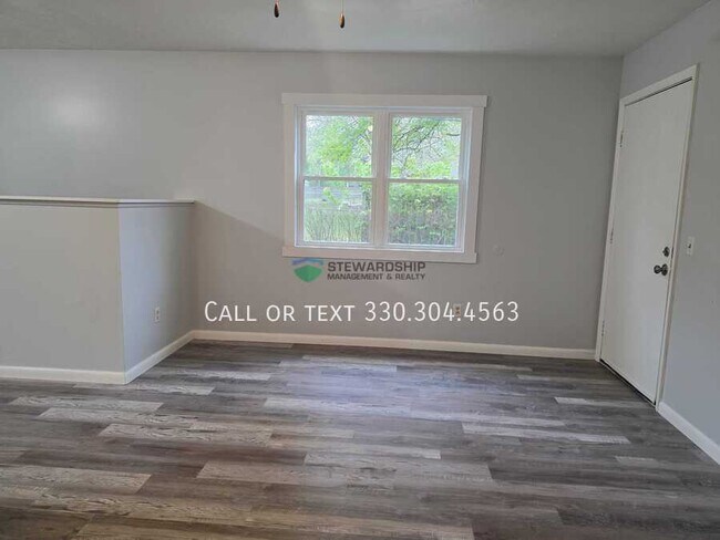 Building Photo - 519 Taff Cir