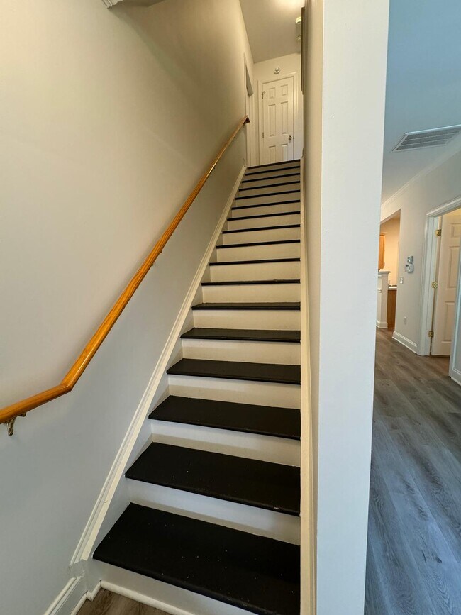 Staircase to second floor - 2488 Ryerson Ct