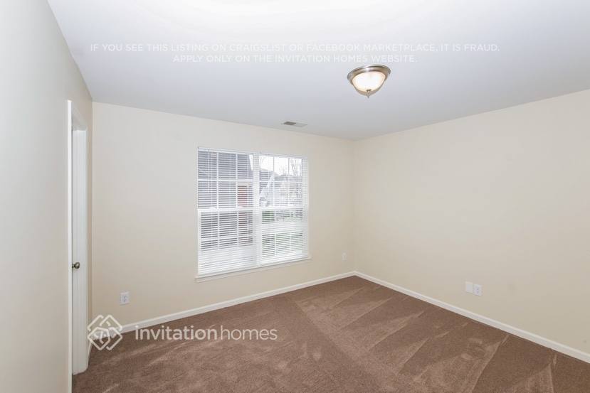 Building Photo - 9822 Edinburgh Ln