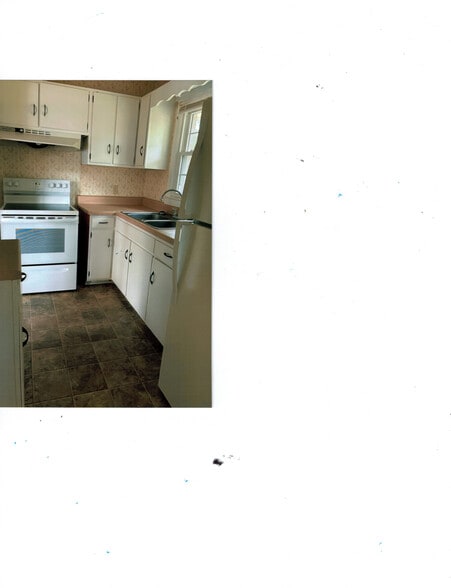Building Photo - 301 Merriwood Pky