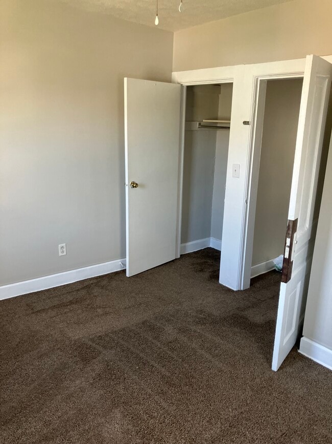 Building Photo - 133-133 Garden St