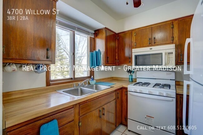 Building Photo - 4700 Willow St