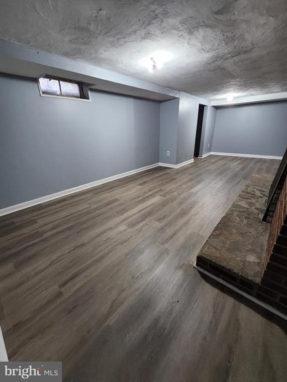 Building Photo - 13723 Dumfries Rd