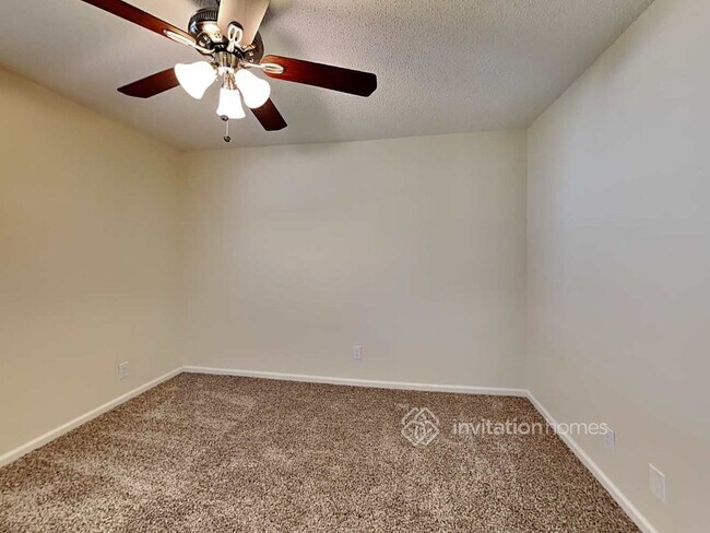 Building Photo - 92 PineHill Trail E