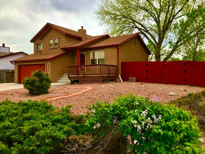Front of house - 3934 Red Cedar Dr