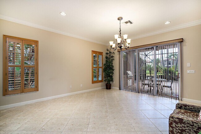 Building Photo - 2002 Graden Dr