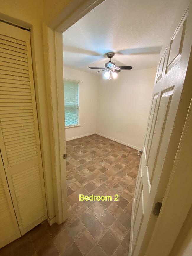 Building Photo - 154 Hurst St