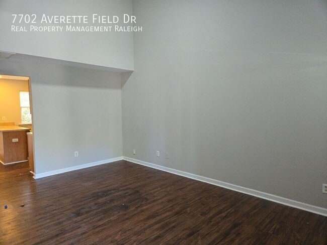 Building Photo - 7702 Averette Field Dr