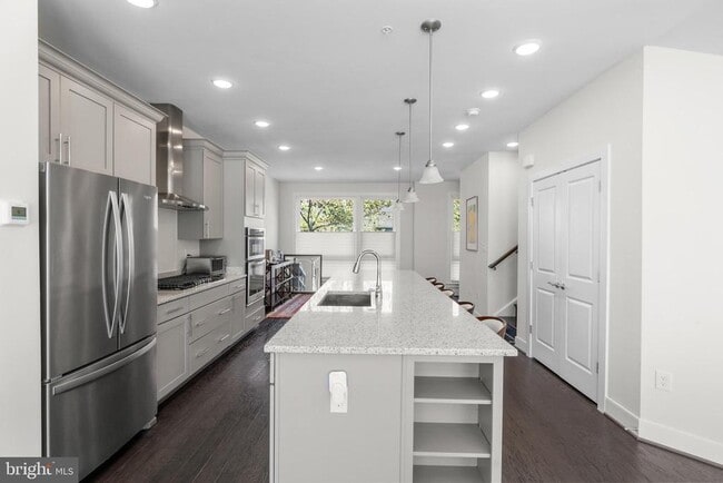 Building Photo - 428 Stabler Ln