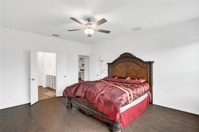 Building Photo - 133 Lenera Dr