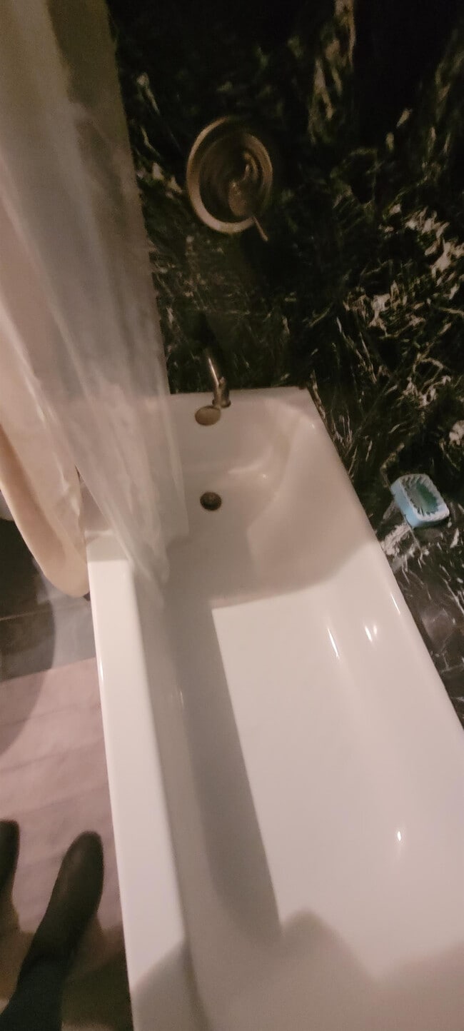 Building Photo - 6304 Kevin Ave