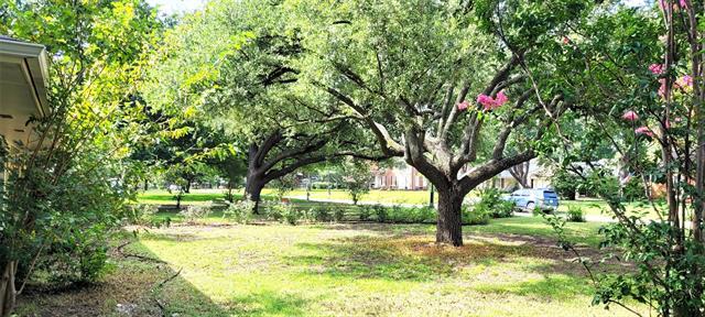 Building Photo - 204 Overhill Dr