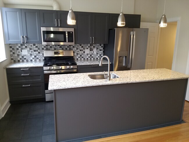 Building Photo - 5836 Alter St