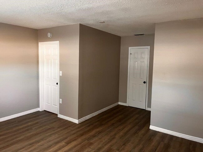 Building Photo - 5114 Danny Boy Cir