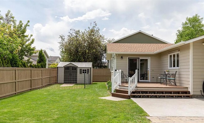 Building Photo - Lovely 3 Bedroom 2 Bath home in great location