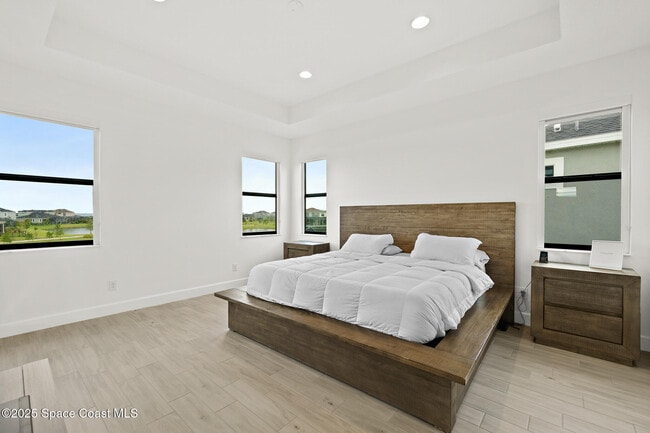 Building Photo - 3233 Casare Dr