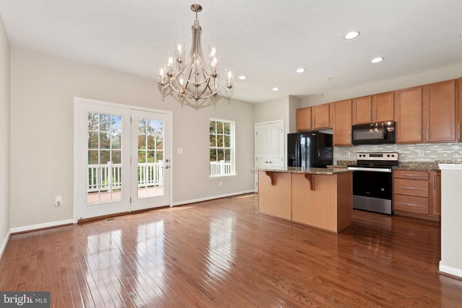 Building Photo - 9418 Paragon Ct